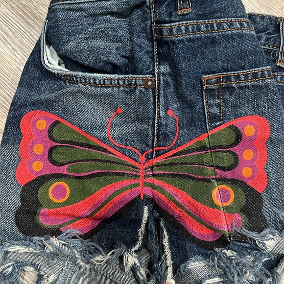 31" Waist!! NWOT Hand-Painted Butterfly Denim Jean Shorts Cutoffs by Free People - Picture 4 of 6